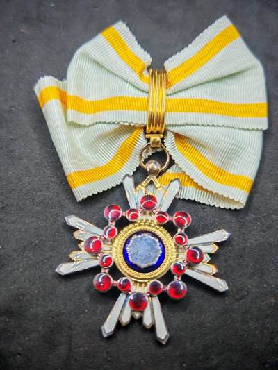 凯旋世界勋赏（第19期）（欢迎送拍）（对拍品有疑问请询问客服，不接受到手刀，出价默认拍品品相。请认真阅读拍卖规则！出价默认已认可！）（收到货请录制开箱视频，无视频概不处理问题。） - 女版五瑞裸章