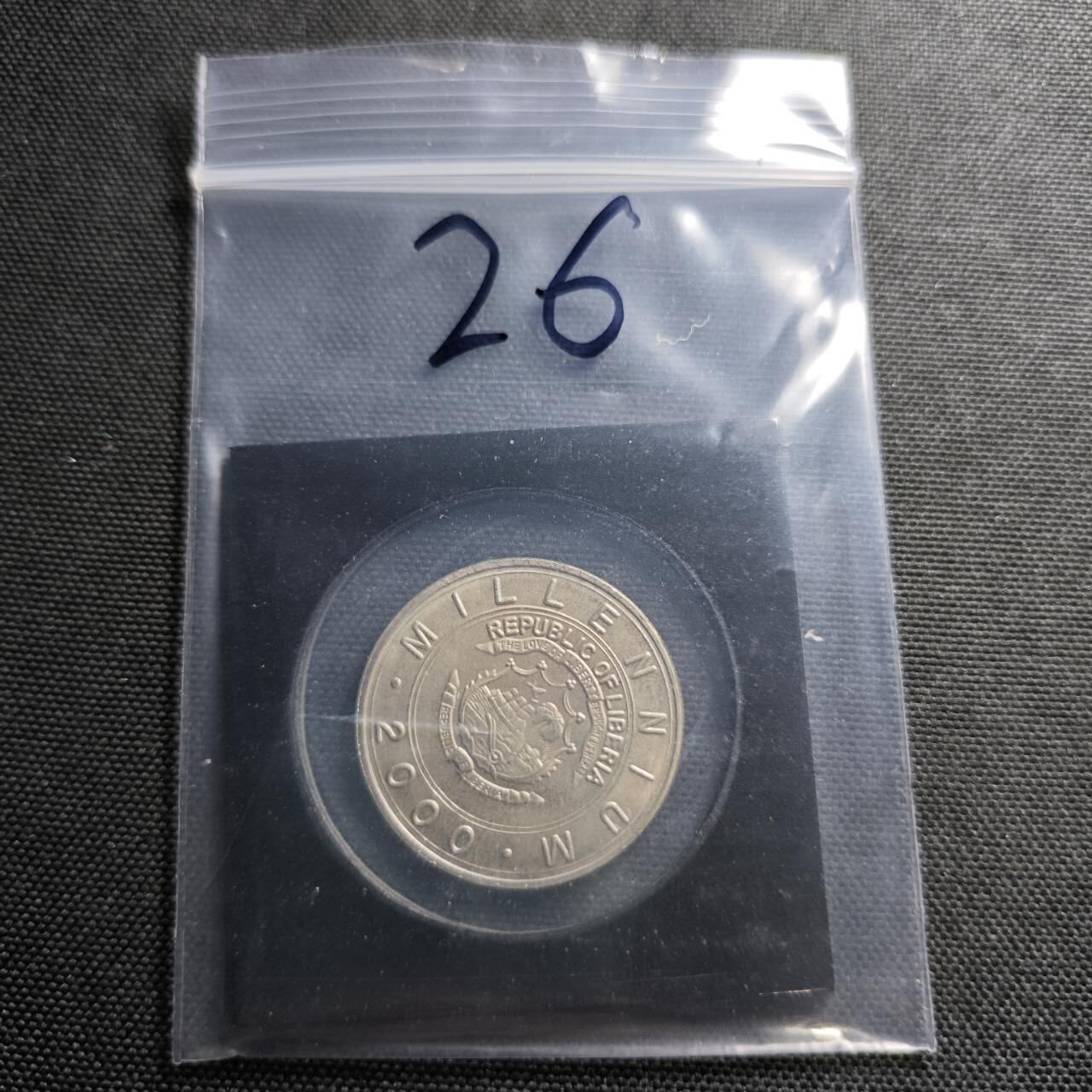 KK钱币收藏小铺  纪念币专场  2月预留时间 周末发货   2000利比里亚5元生肖 马 纪念币