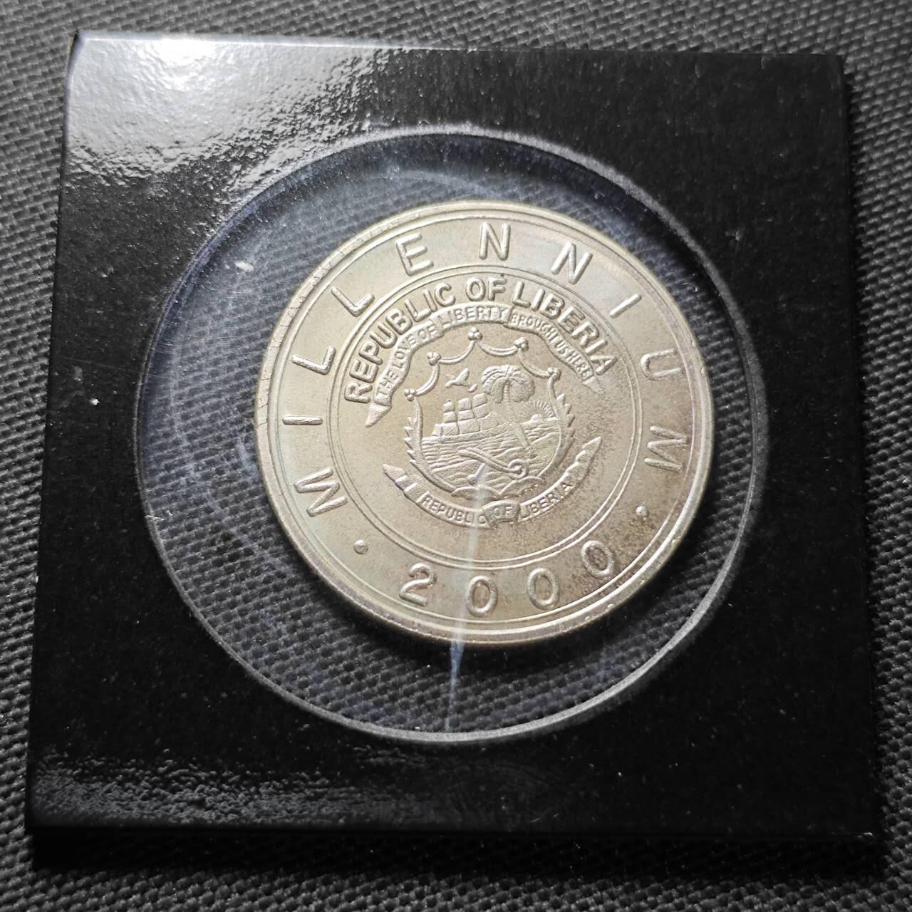 KK钱币收藏小铺  纪念币专场  2月预留时间 周末发货   2000利比里亚5元生肖 马 纪念币