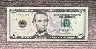 中外各国钞、纪念钞、券专场（第三十二场） - 全新5美元纸币 林肯头像 全新未流通收藏品相