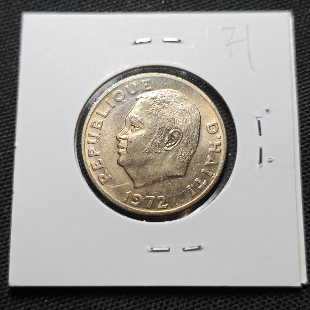 KK钱币收藏小铺  纪念币专场  2月预留时间 周末发货  1972海地20分好品