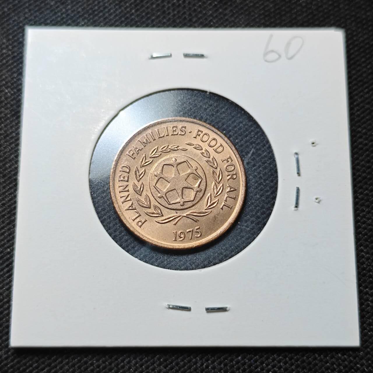 KK钱币收藏小铺  纪念币专场  2月预留时间 周末发货  汤加2分铜币