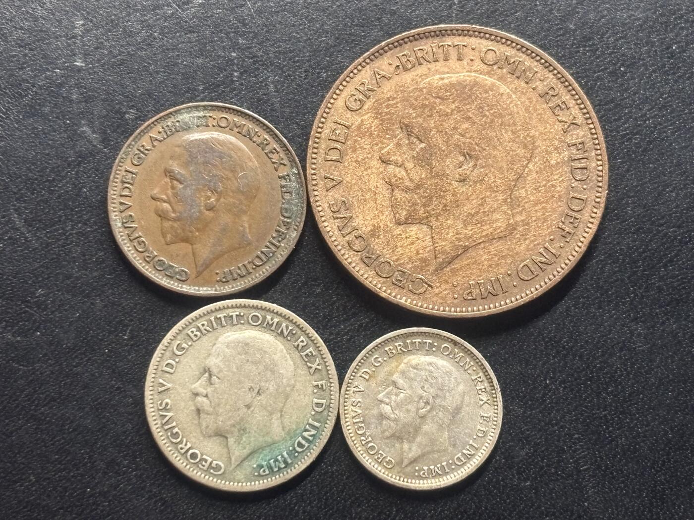 邮泉阁限时拍卖第三十二场 英国硬币专场（硬币在国外。请付邮费6元。） 英国乔治五世国王1936年2银2铜