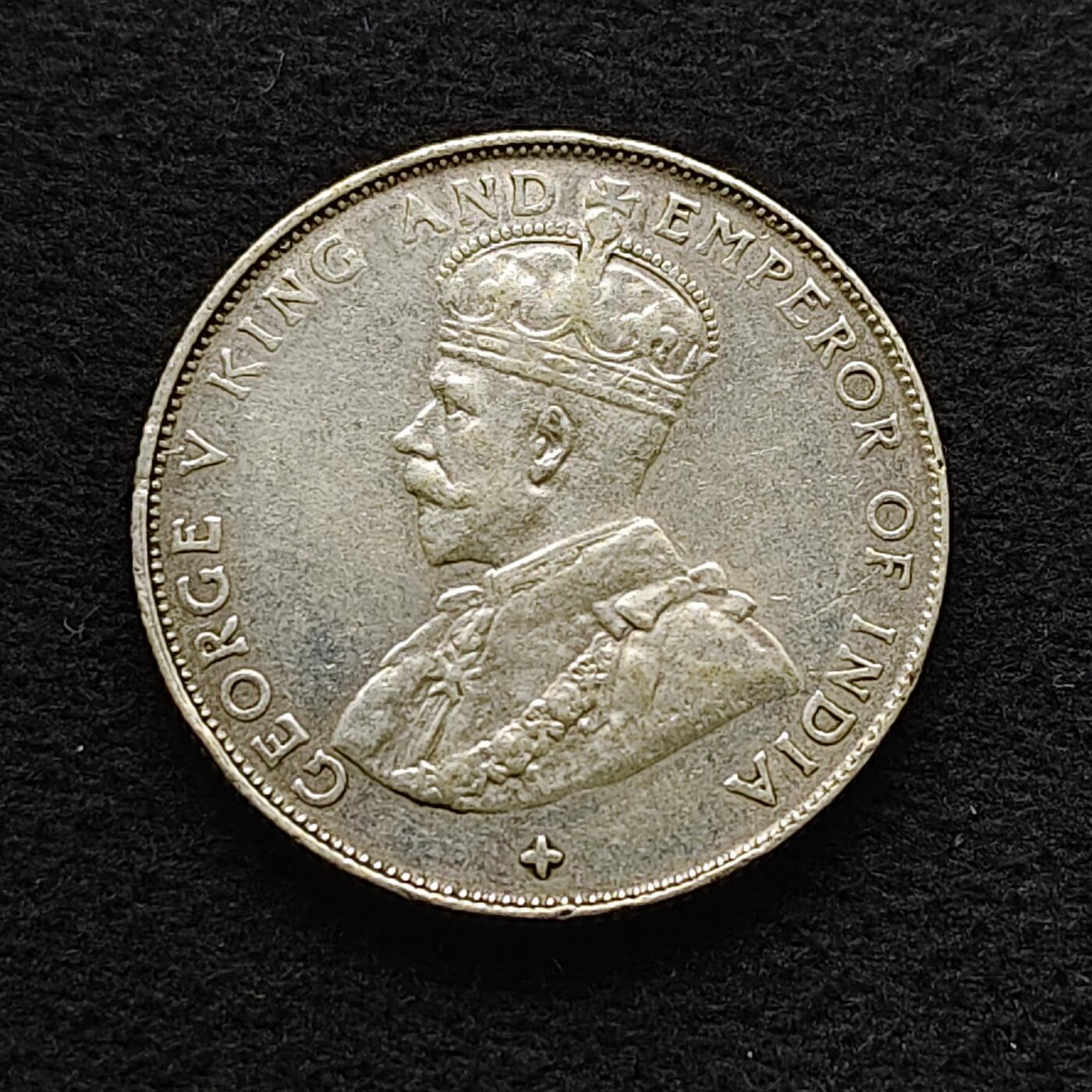 【全场包邮】纯粹捡漏拍470场（免费代拍第7场） 英属海峡1920年乔治五世50分（28.5毫米8.42克）银币