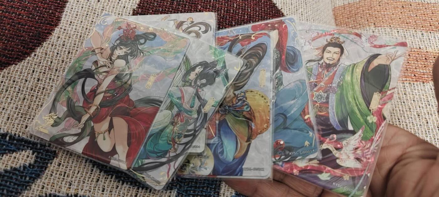 秋原瞳的小店第二十六期（持续收拍，日子飞快，转眼又是一年冬来到） 卡游歌舞卡9张一套齐