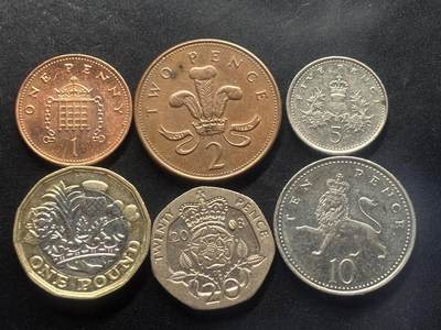 邮泉阁限时拍卖第三十二场 英国硬币专场（硬币在国外。请付邮费6元。） - 英国伊丽莎白二世女王老年轻