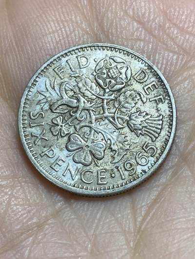 2025年第一百一十五场(总第一百四十一场）外国好品散币(免佣金) - 英国🇬🇧1965年6便士(伊丽莎白二世青年桂冠第二版)
