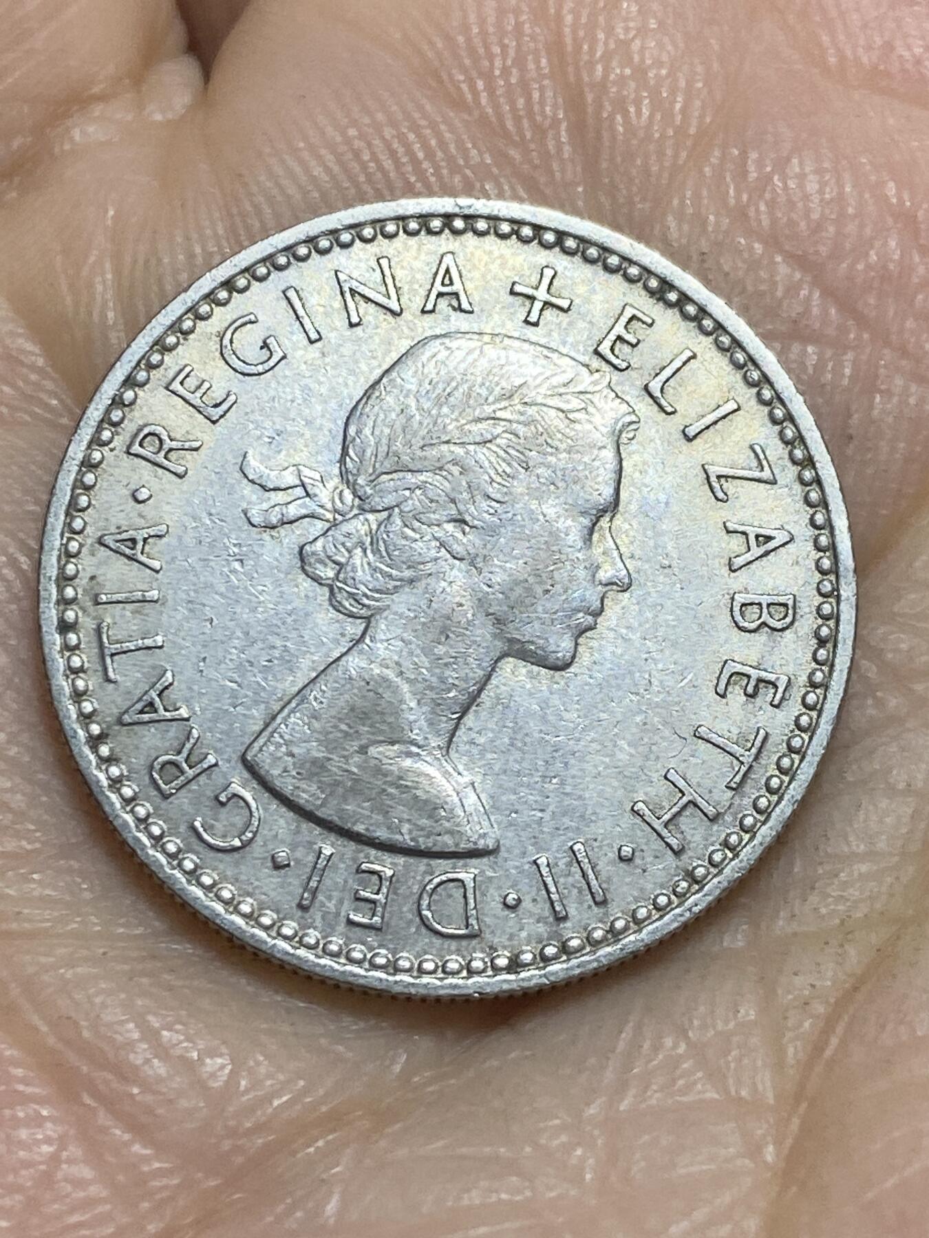 2025年第一百一十五场(总第一百四十一场）外国好品散币(免佣金) 英国🇬🇧1954年1先令(伊丽莎白二世青年桂冠，英格兰盾徽版，第二版)