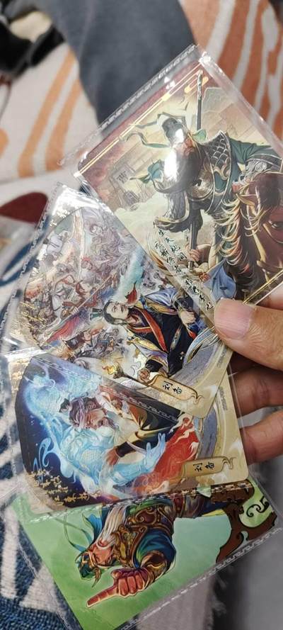 秋原瞳的小店第二十六期（持续收拍，日子飞快，转眼又是一年冬来到） - 卡游三国刘备➕关羽卡位4张