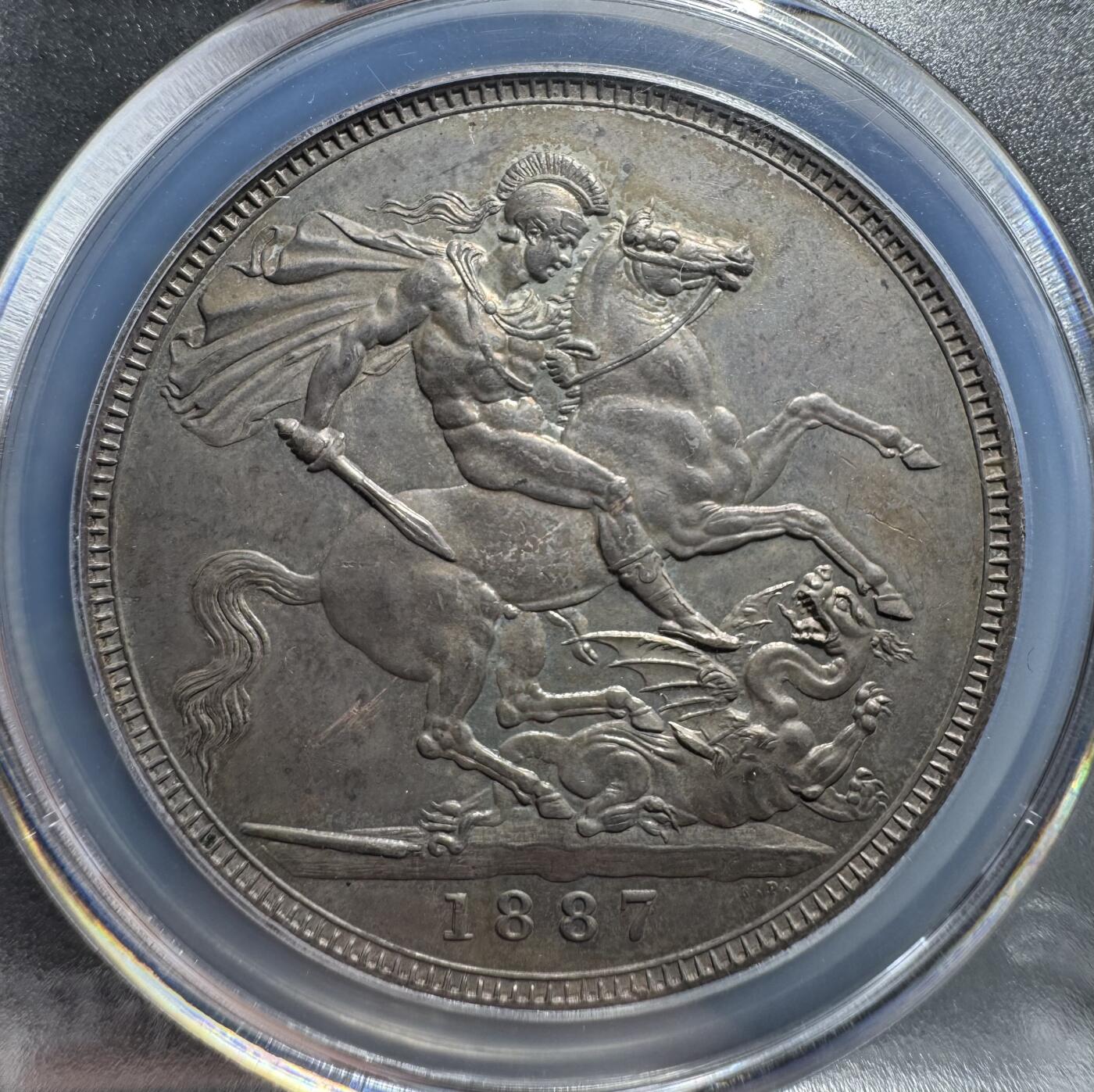 英国1887年维多利亚高冠马剑克朗银币