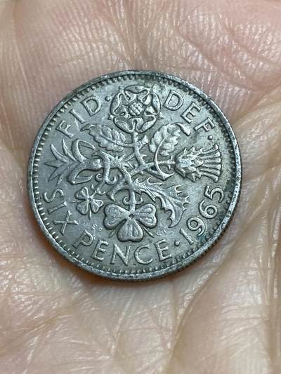 2025年第一百一十五场(总第一百四十一场）外国好品散币(免佣金) - 英国🇬🇧1965年6便士(伊丽莎白二世青年桂冠第二版)