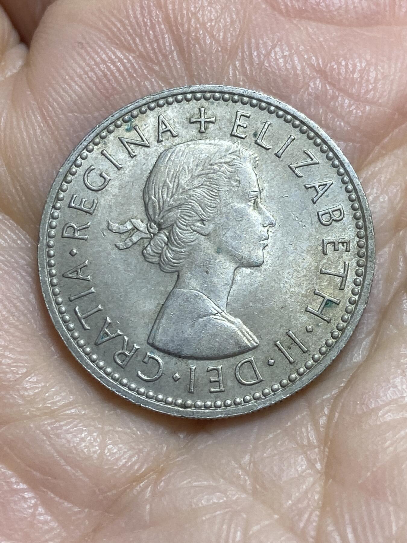 2025年第一百一十五场(总第一百四十一场）外国好品散币(免佣金) 英国🇬🇧1963年1先令(伊丽莎白二世青年桂冠，苏格兰盾徽版，第二版)