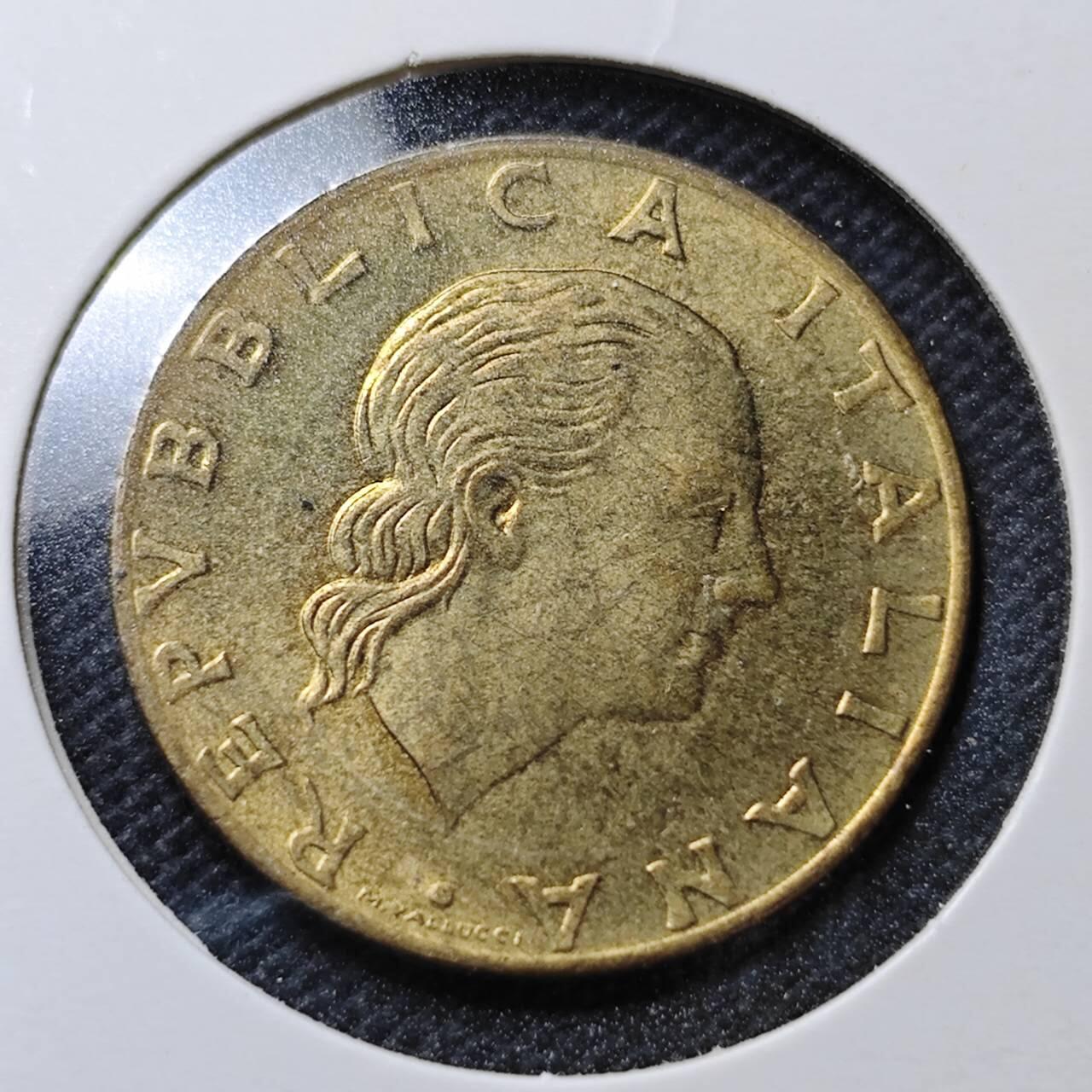 KK钱币收藏小铺  纪念币专场  2月预留时间 周末发货  意大利200里拉纪念币