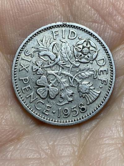 2025年第一百一十五场(总第一百四十一场）外国好品散币(免佣金) - 英国🇬🇧1958年6便士(伊丽莎白二世青年桂冠第二版)