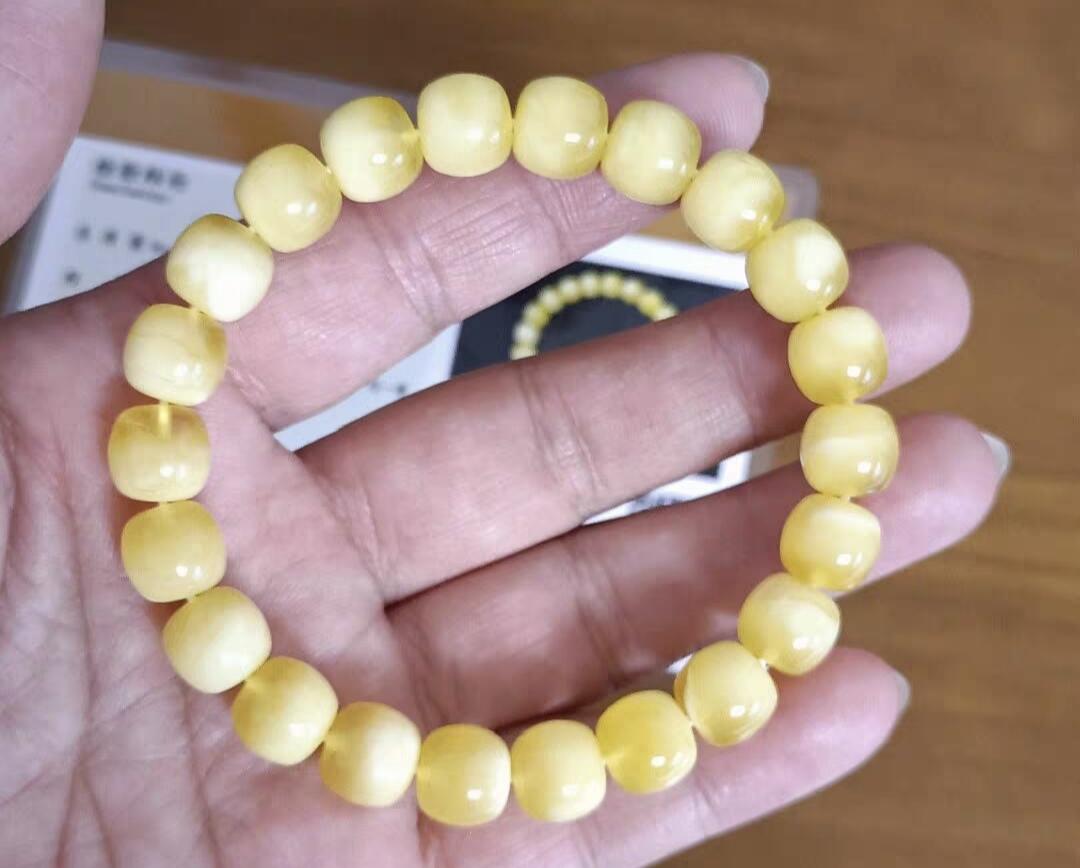 勋章专场 俄料蜜蜡，带地大检测证书