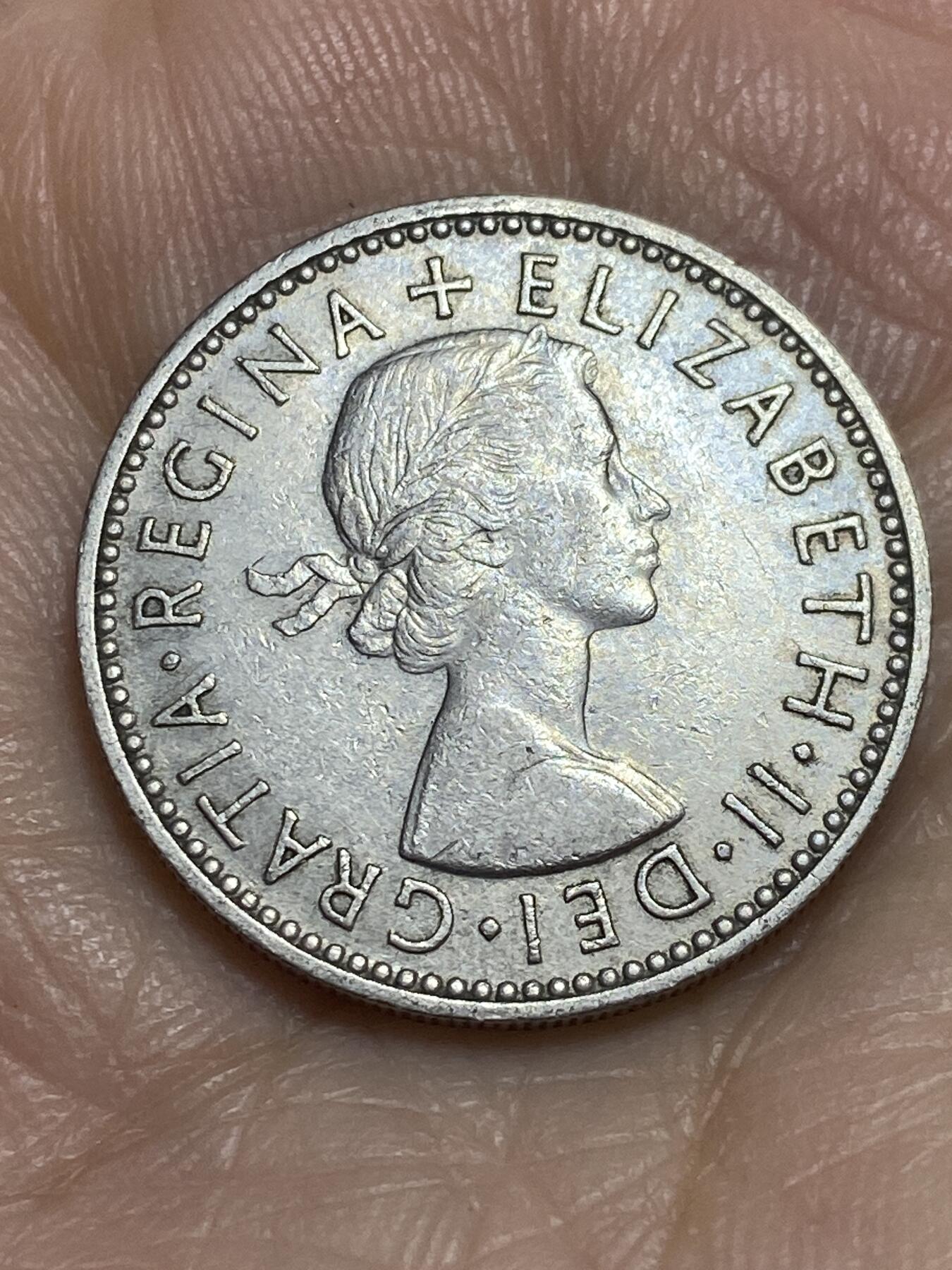 2025年第一百一十五场(总第一百四十一场）外国好品散币(免佣金) 英国🇬🇧1956年1先令(伊丽莎白二世青年桂冠，苏格兰盾徽版，第二版)