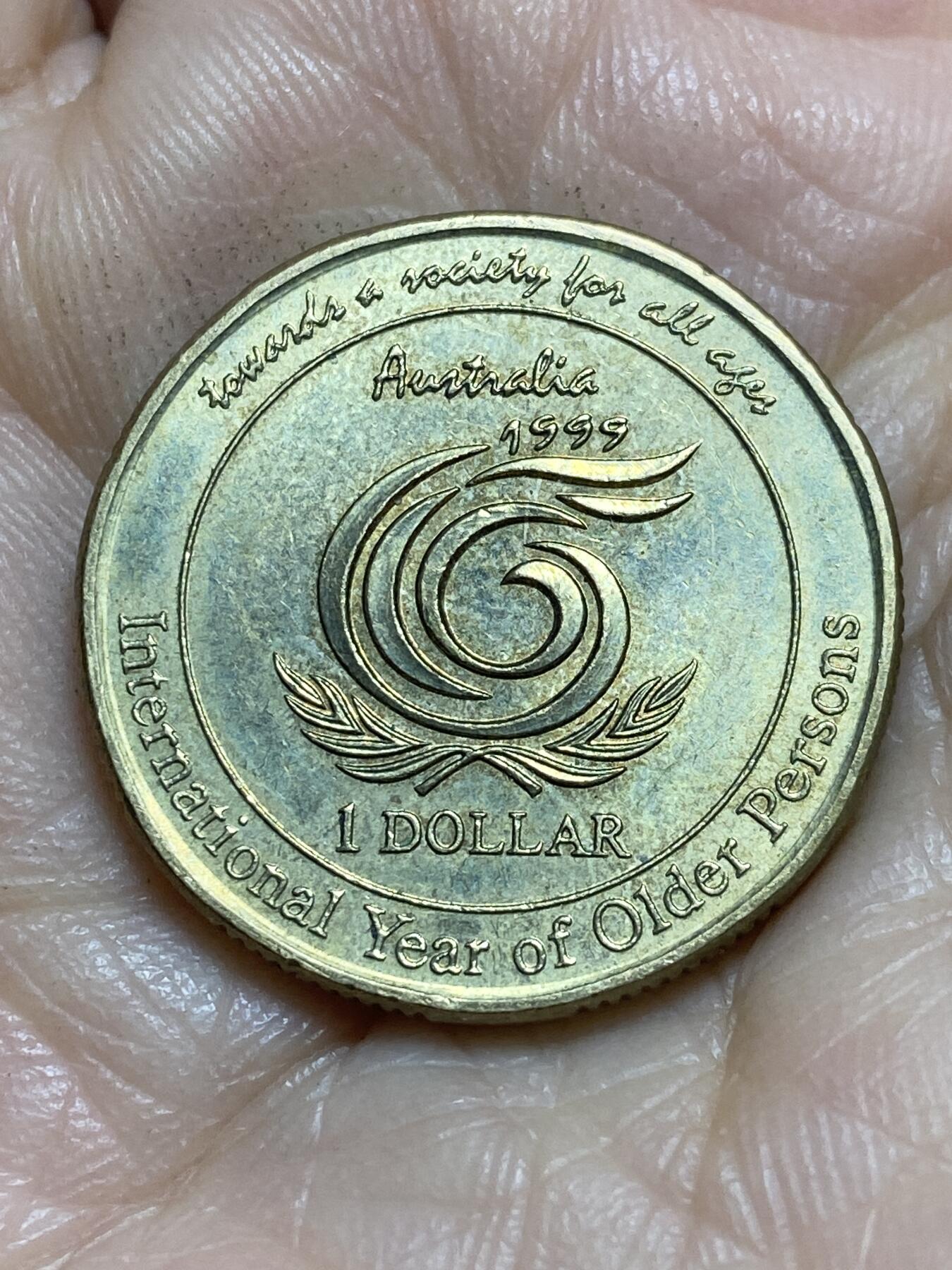 2025年第一百一十五场(总第一百四十一场）外国好品散币(免佣金) 澳大利亚🇦🇺1999年1元(国际老年人年纪念币)