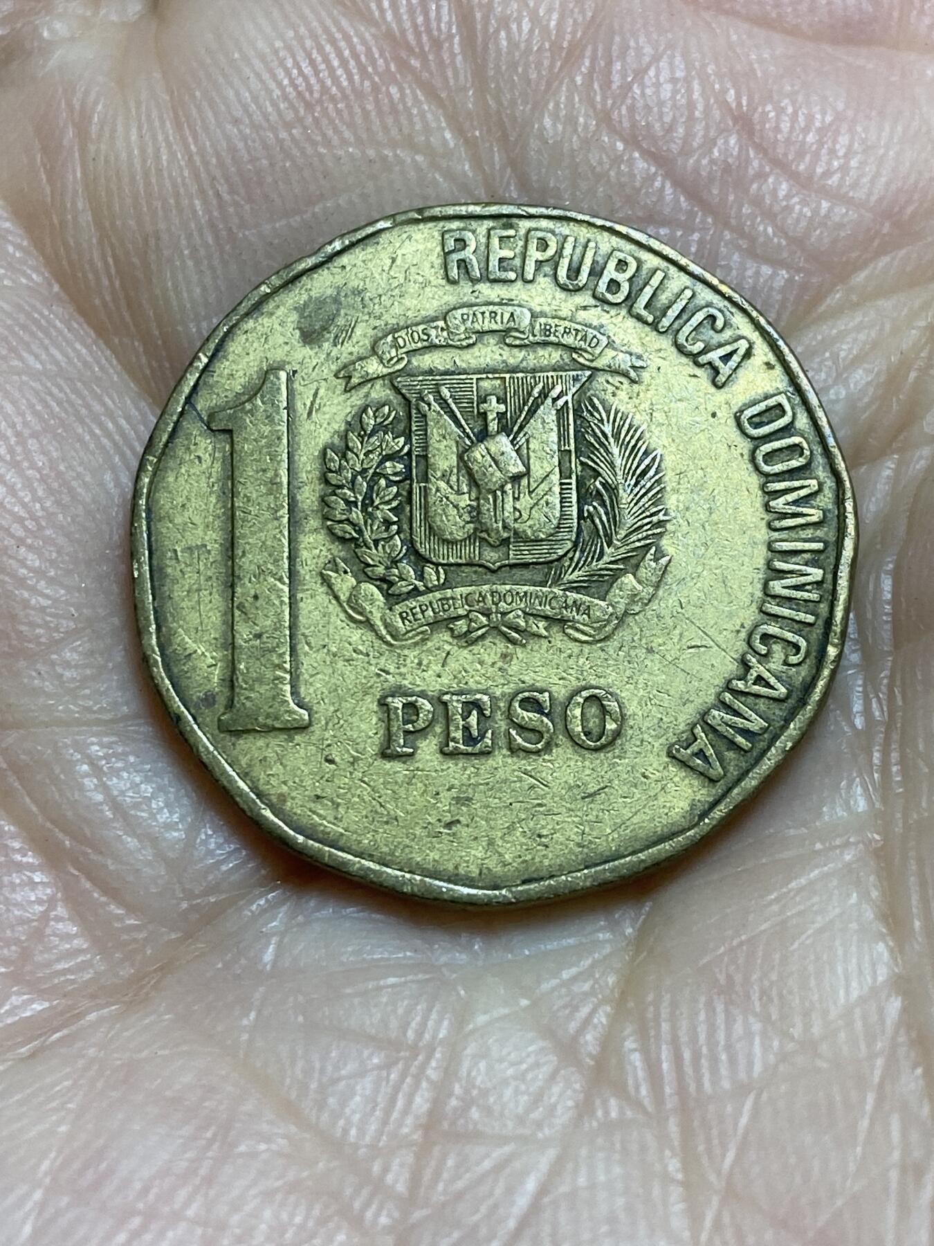 2025年第一百一十五场(总第一百四十一场）外国好品散币(免佣金) 多米尼加1993年1比索(铭文在衣领下版本)