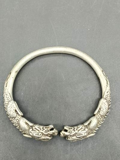 76期回流戒指饰品杂件纪念章丝路钱币专场 - 少数民族饰品