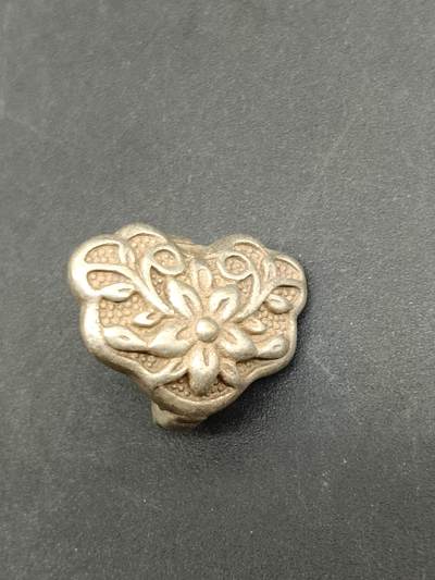 76期回流戒指饰品杂件纪念章丝路钱币专场 - 少数民族饰品