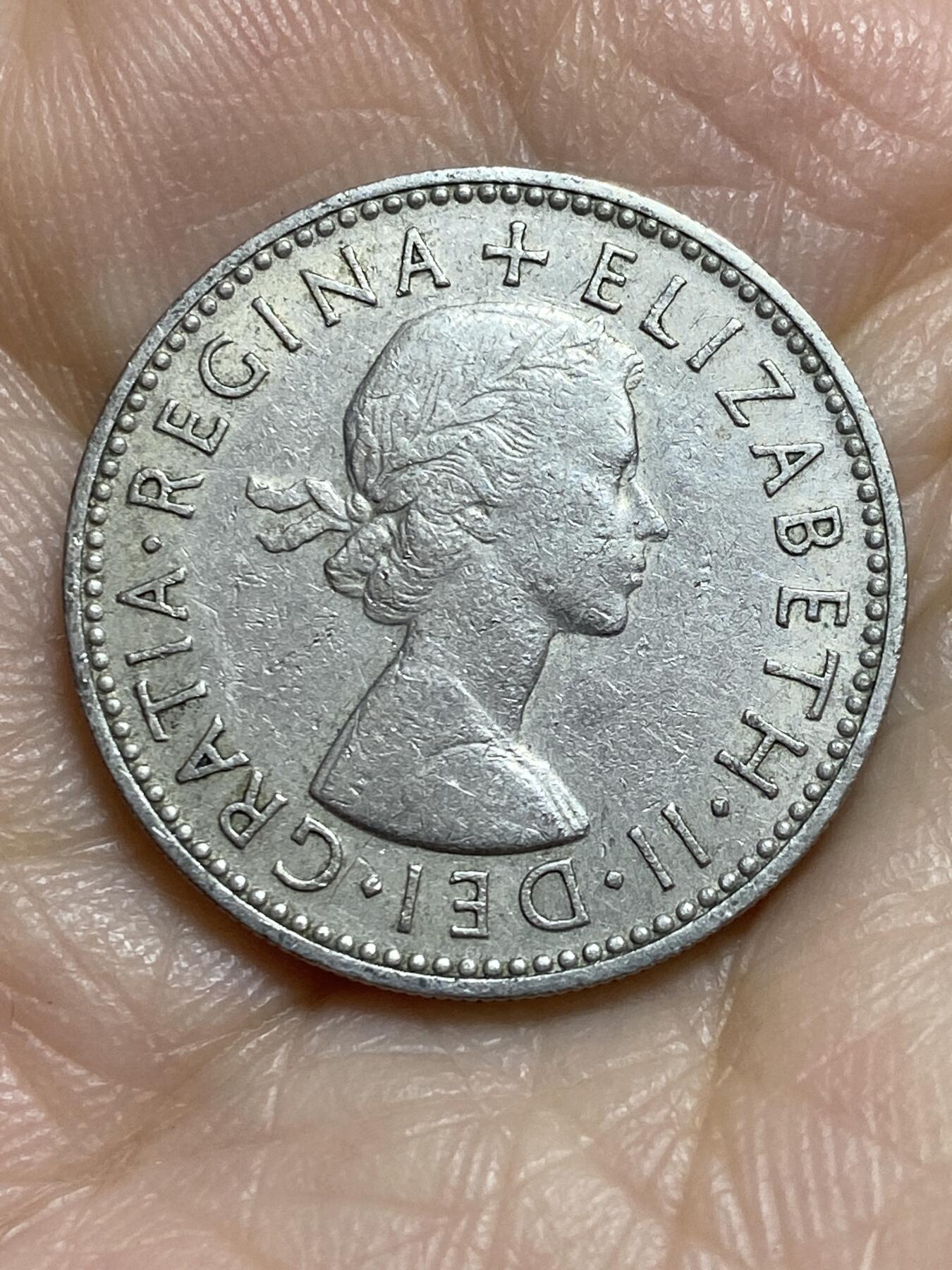 2025年第一百一十五场(总第一百四十一场）外国好品散币(免佣金) 英国🇬🇧1958年1先令(伊丽莎白二世青年桂冠，苏格兰盾徽版，第二版)