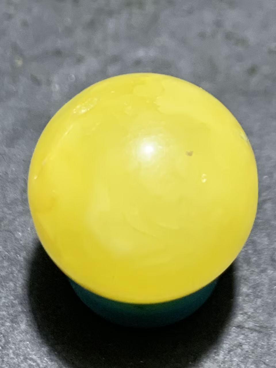 天然乌克兰原矿蜜蜡通货圆珠一颗