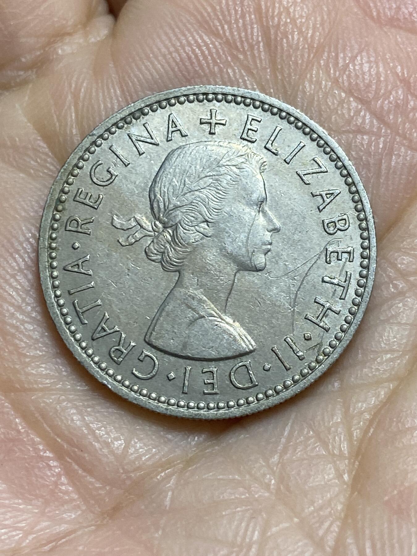 2025年第一百一十五场(总第一百四十一场）外国好品散币(免佣金) 英国🇬🇧1959年1先令(伊丽莎白二世青年桂冠，英格兰盾徽版，第二版)