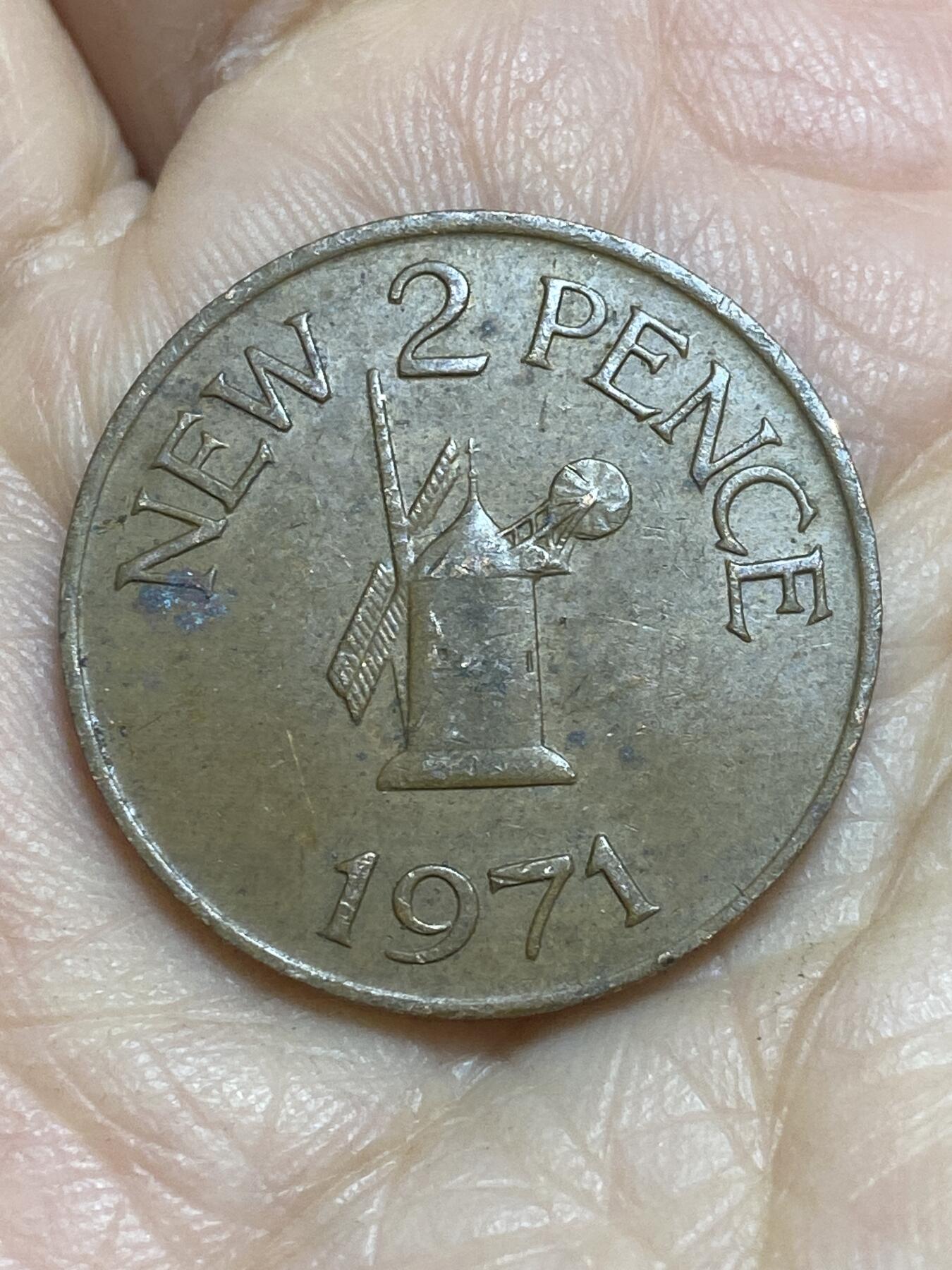 2025年第一百一十五场(总第一百四十一场）外国好品散币(免佣金) 英属根西岛🇬🇬1971年2新便士(伊丽莎白二世，十进制第一版首发年)