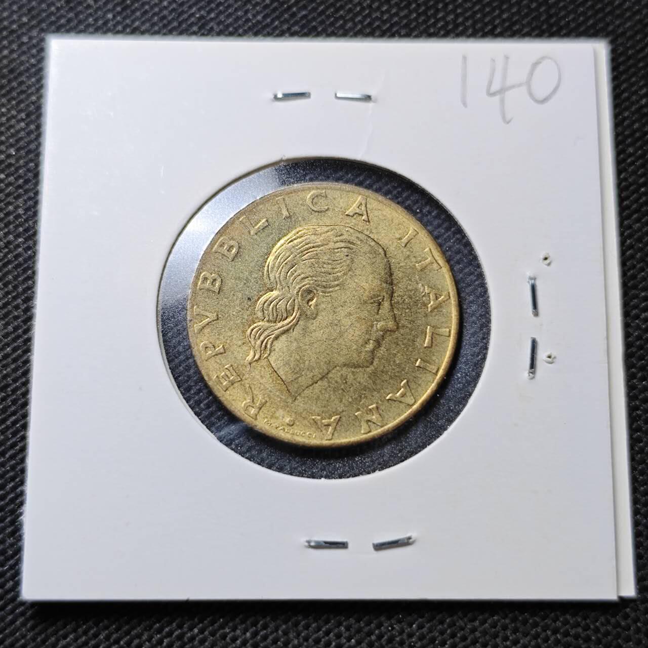 KK钱币收藏小铺  纪念币专场  2月预留时间 周末发货  意大利200里拉纪念币