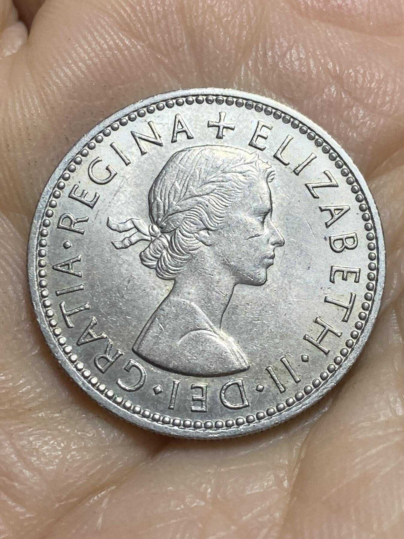 2025年第一百一十五场(总第一百四十一场）外国好品散币(免佣金) 英国🇬🇧1962年1先令(伊丽莎白二世青年桂冠，英格兰盾徽版，第二版)