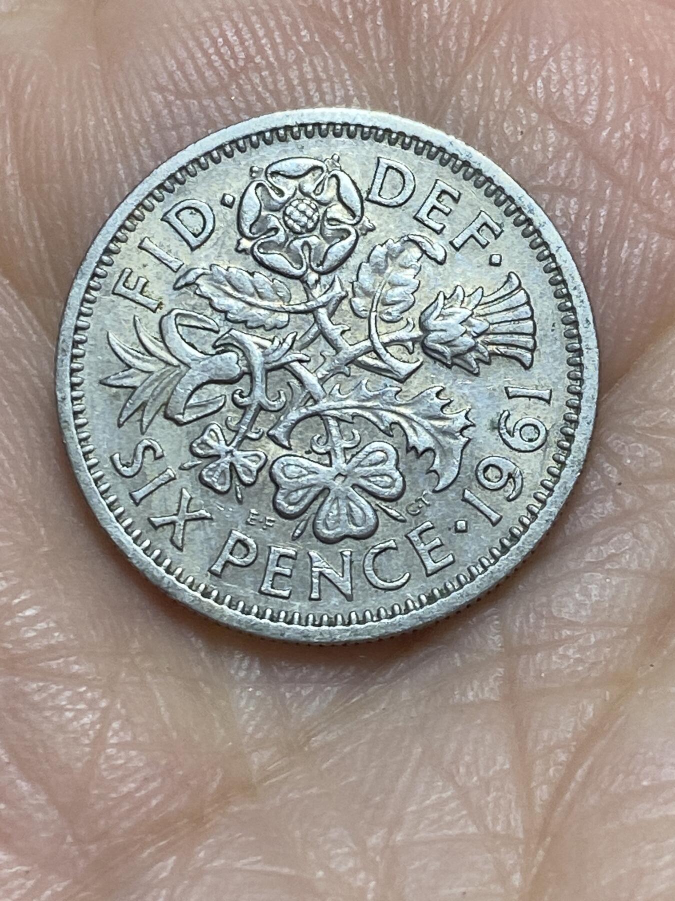 2025年第一百一十五场(总第一百四十一场）外国好品散币(免佣金) 英国🇬🇧1961年6便士(伊丽莎白二世青年桂冠第二版)