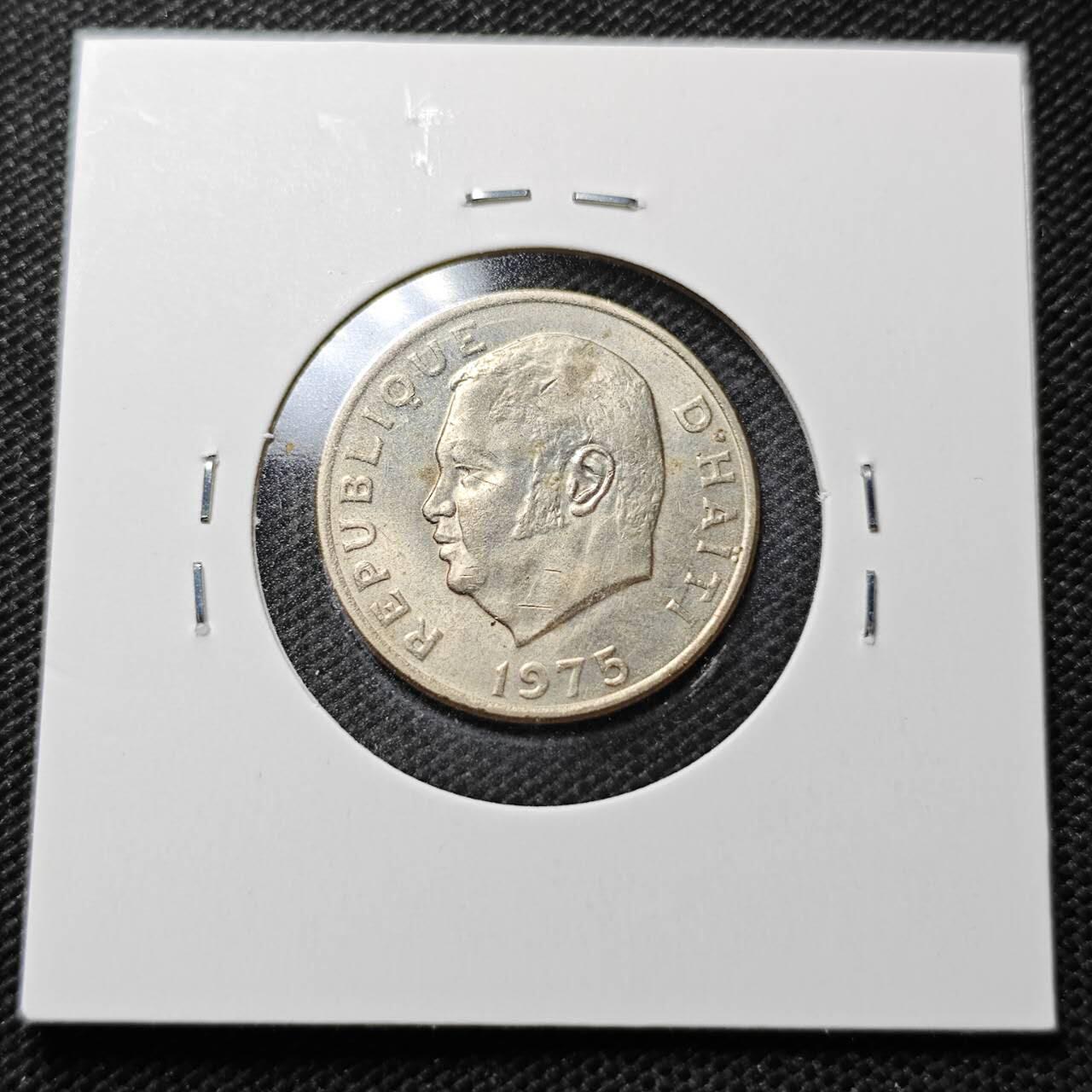 KK钱币收藏小铺  第357场  2月预留时间 周末发货 1975海地10分 