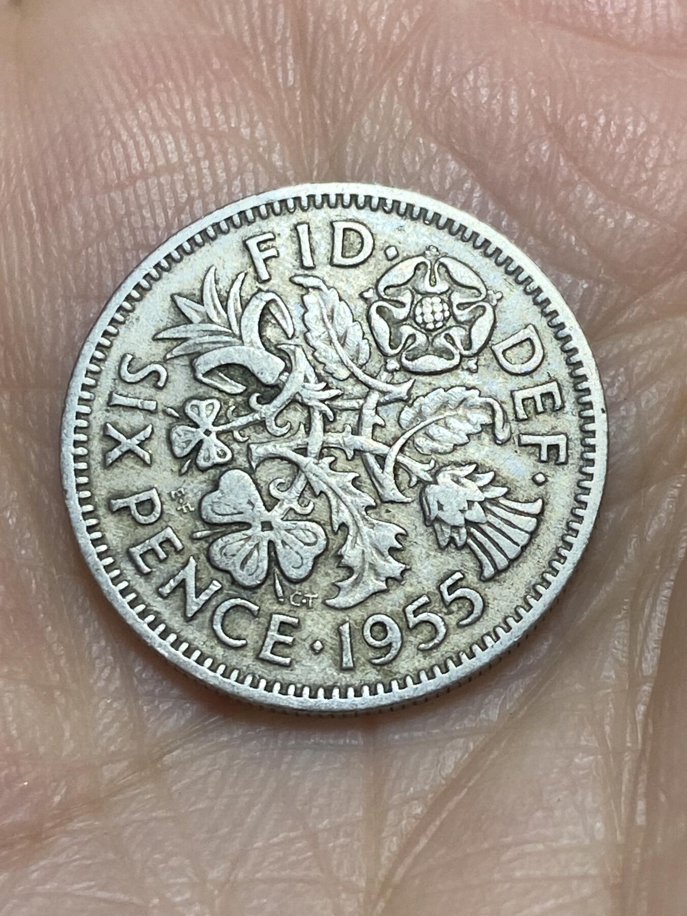 2025年第一百一十五场(总第一百四十一场）外国好品散币(免佣金) 英国🇬🇧1955年6便士(伊丽莎白二世青年桂冠，第二版)