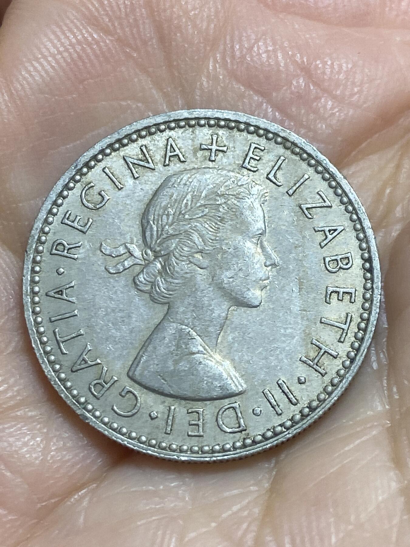2025年第一百一十五场(总第一百四十一场）外国好品散币(免佣金) 英国🇬🇧1962年1先令(伊丽莎白二世青年桂冠，英格兰盾徽版，第二版)