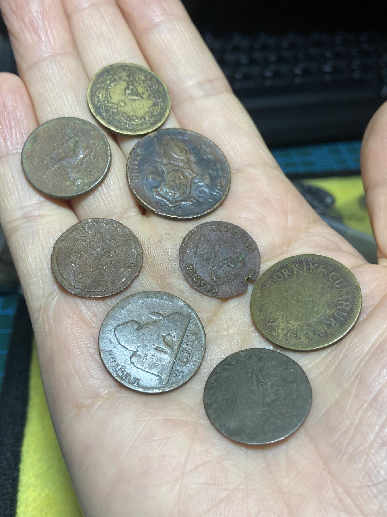 2025年第一百一十五场(总第一百四十一场）外国好品散币(免佣金) 差品铜币8枚