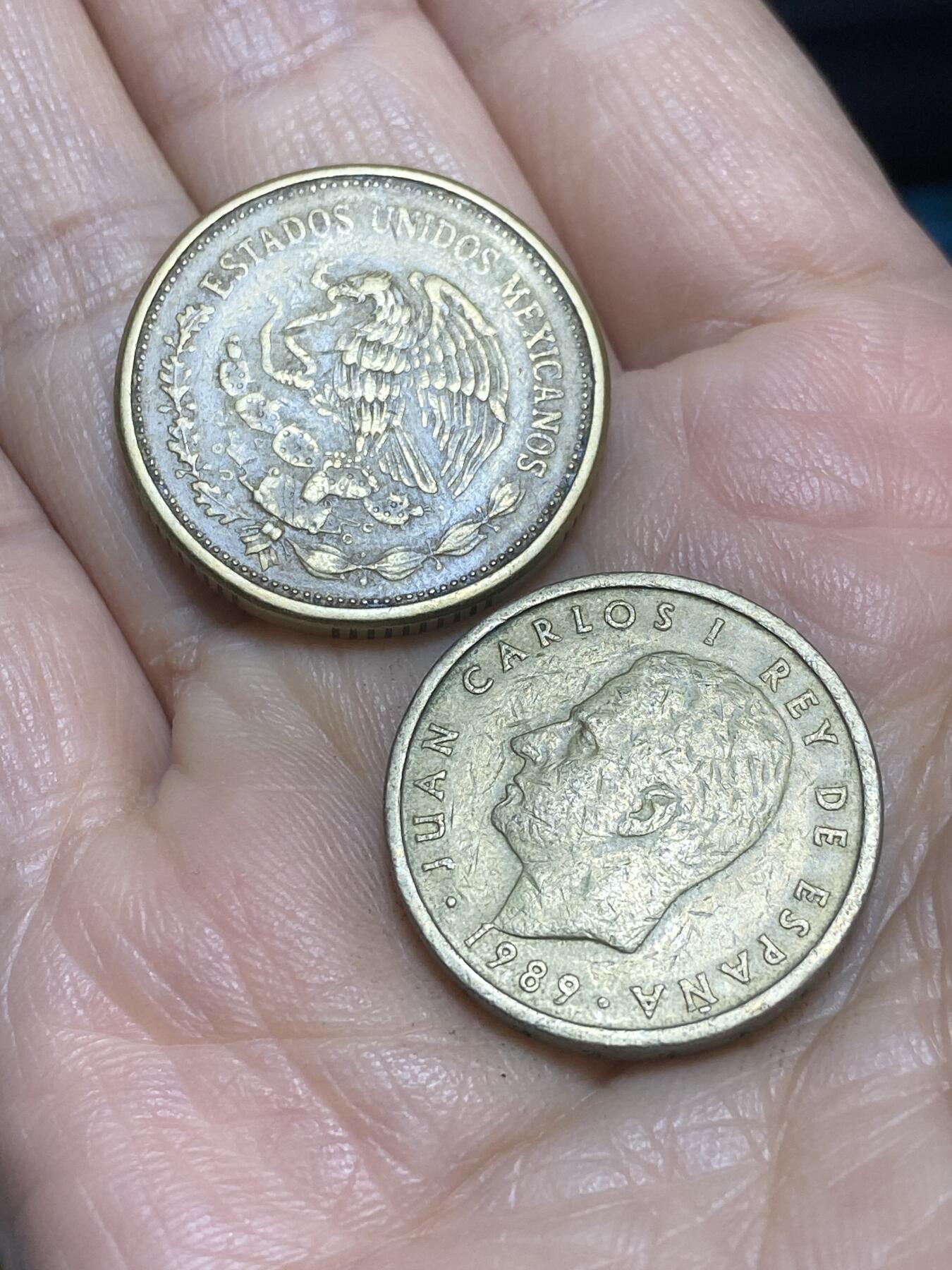 2025年第一百一十五场(总第一百四十一场）外国好品散币(免佣金) 厚币2枚：墨西哥🇲🇽1986年100元，西班牙🇪🇸1989年5比塞塔