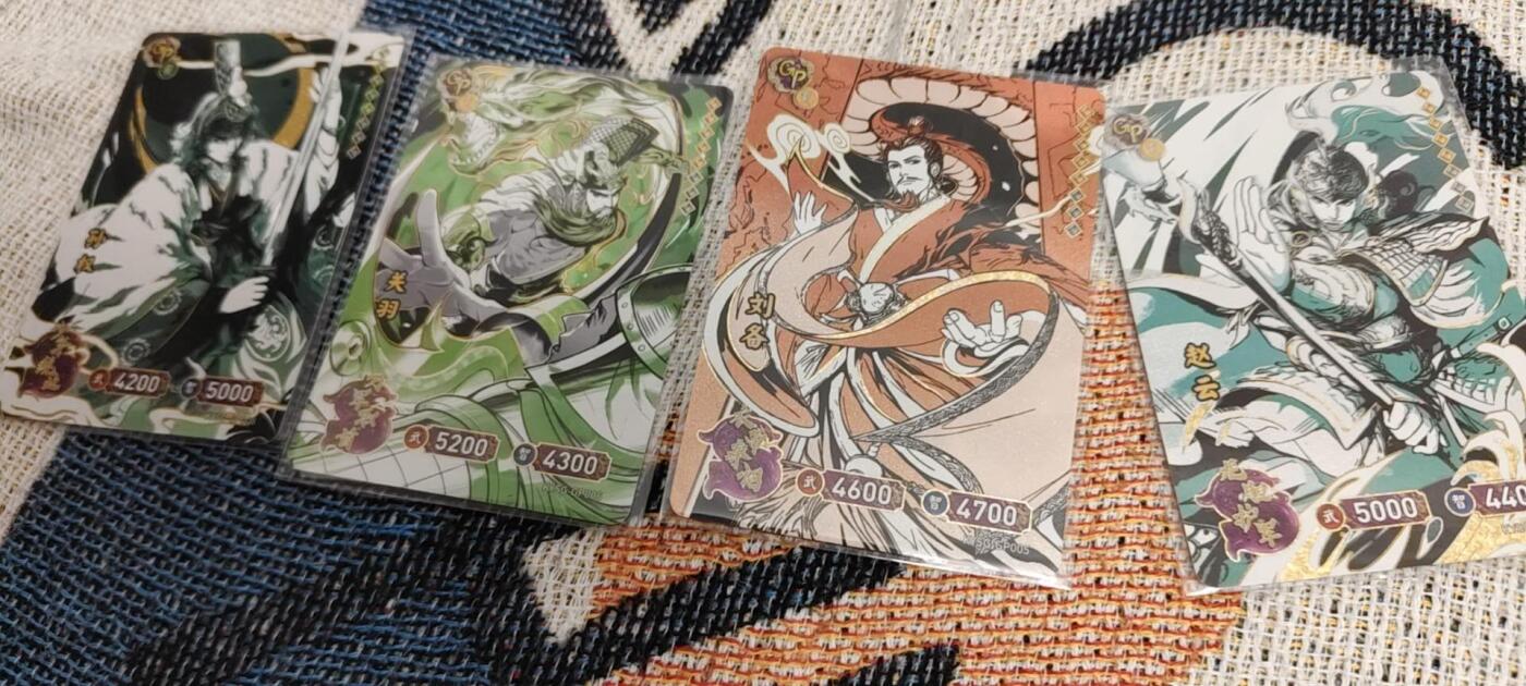 秋原瞳的小店第二十六期（持续收拍，日子飞快，转眼又是一年冬来到） 卡游三国gp4连