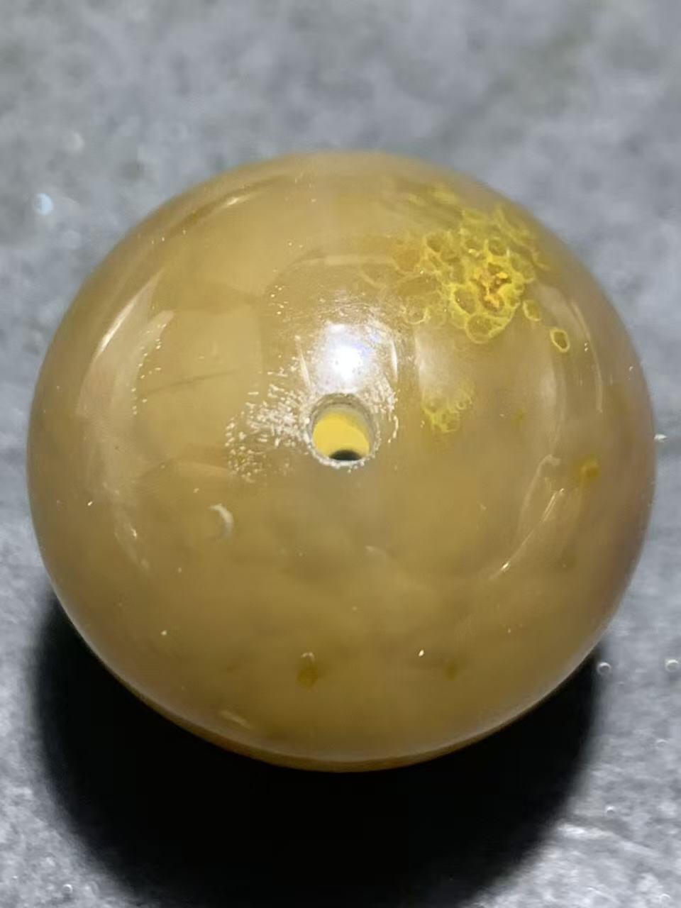 精美冰飘冻料高玉化糖心战国红玛瑙大圆珠一颗