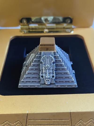 尼加拉瓜2022年3D库库尔坎金字塔形状5盎司银币.999银镀金，发行750枚