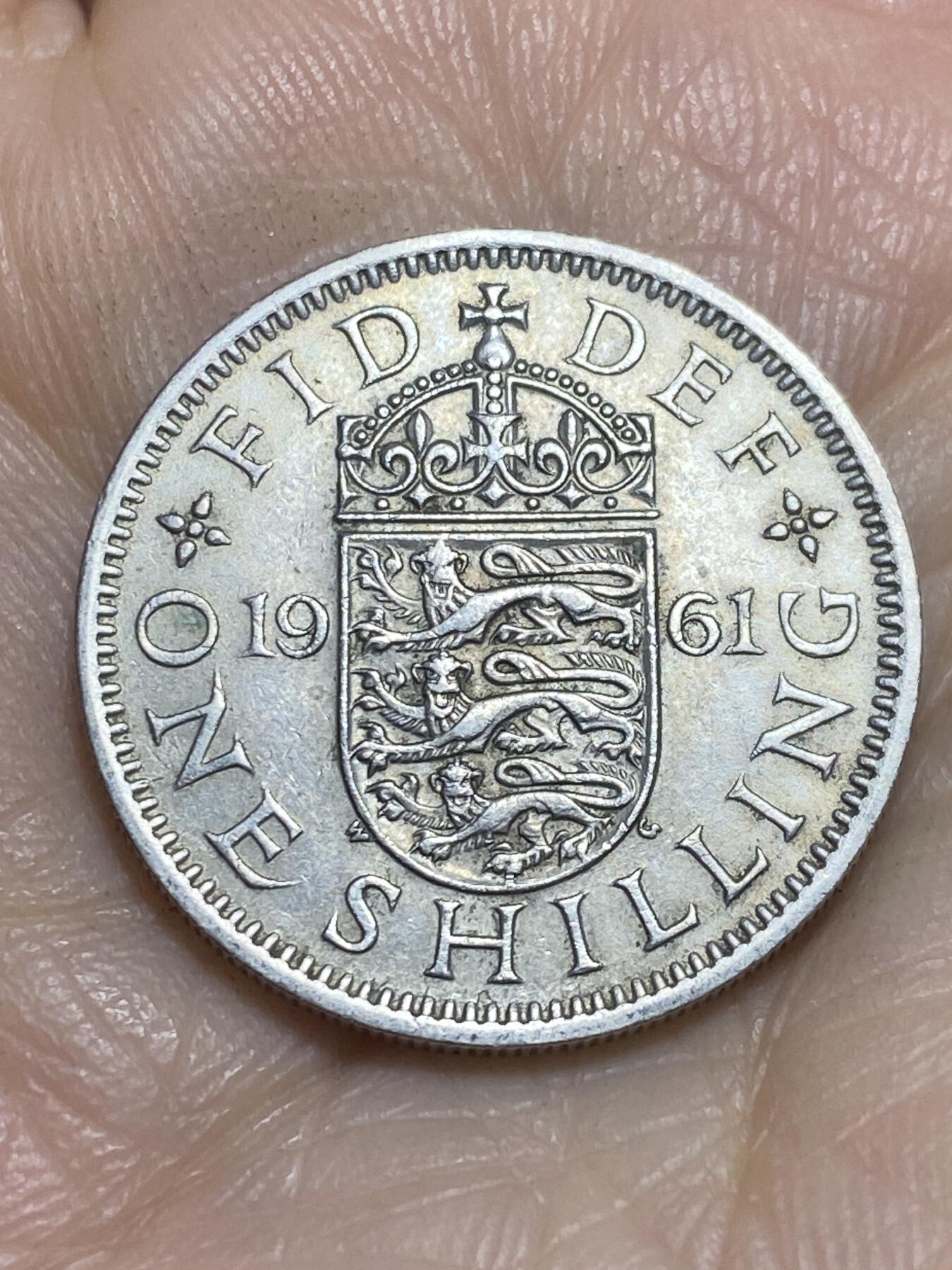 2025年第一百一十五场(总第一百四十一场）外国好品散币(免佣金) 英国🇬🇧1961年1先令(伊丽莎白二世青年桂冠，英格兰盾徽版，第二版)