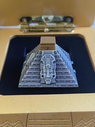 尼加拉瓜2022年3D库库尔坎金字塔形状5盎司银币.999银镀金，发行750枚