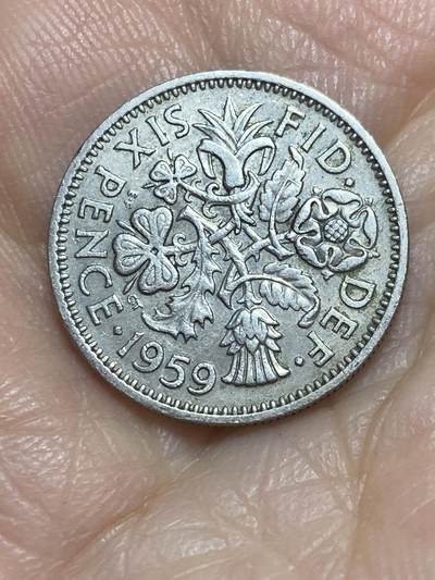 2025年第一百一十五场(总第一百四十一场）外国好品散币(免佣金) - 英国🇬🇧1959年6便士(伊丽莎白二世青年桂冠第二版)