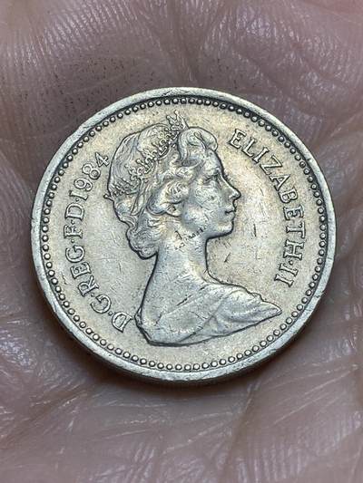 2025年第一百一十五场(总第一百四十一场）外国好品散币(免佣金) - 英国🇬🇧1984年1镑(苏格兰蓟)