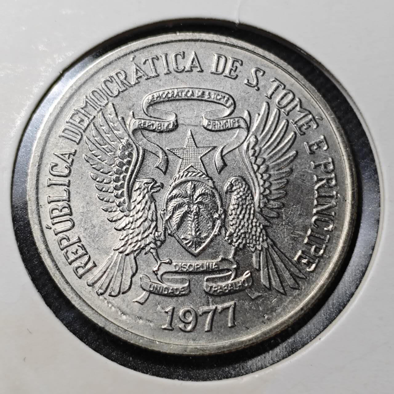 KK钱币收藏小铺  纪念币专场  2月预留时间 周末发货 1977圣多美和普林西比10 多布拉FAO