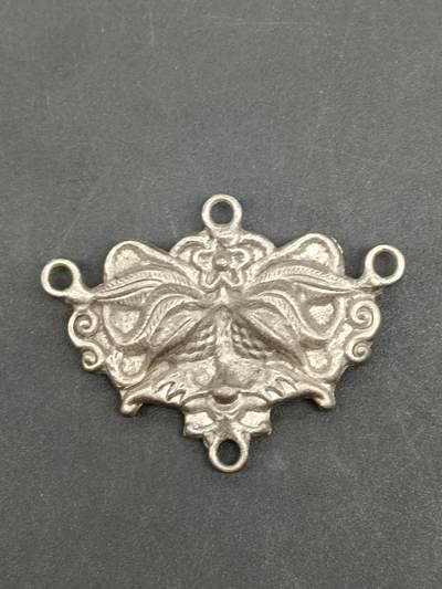 76期回流戒指饰品杂件纪念章丝路钱币专场 - 少数民族饰品