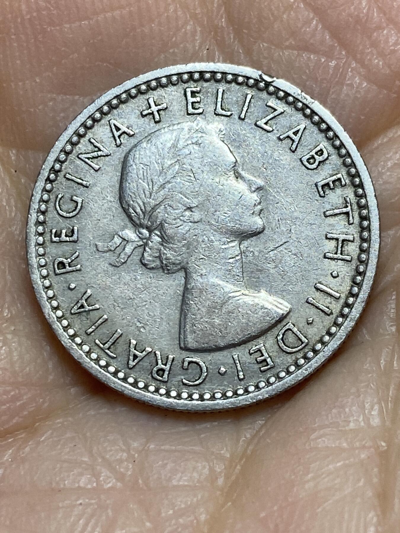 2025年第一百一十五场(总第一百四十一场）外国好品散币(免佣金) 英国🇬🇧1958年6便士(伊丽莎白二世青年桂冠第二版)