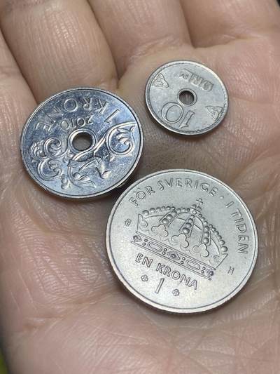 2025年第一百一十五场(总第一百四十一场）外国好品散币(免佣金) - 散币3枚：挪威🇳🇴1951年10欧尔，2010年1克朗，瑞典🇸🇪2003年1克朗