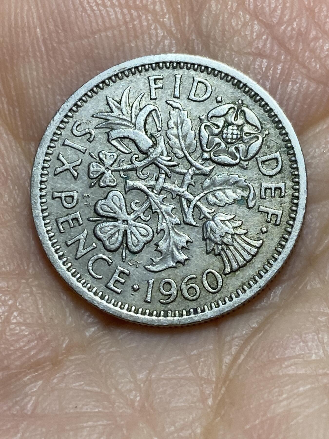 2025年第一百一十五场(总第一百四十一场）外国好品散币(免佣金) 英国🇬🇧1960年6便士(伊丽莎白二世青年桂冠第二版)
