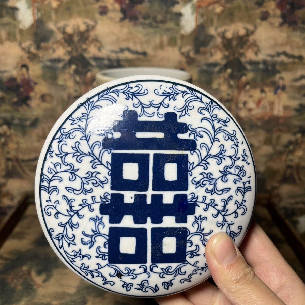仿康熙年制喜字罐