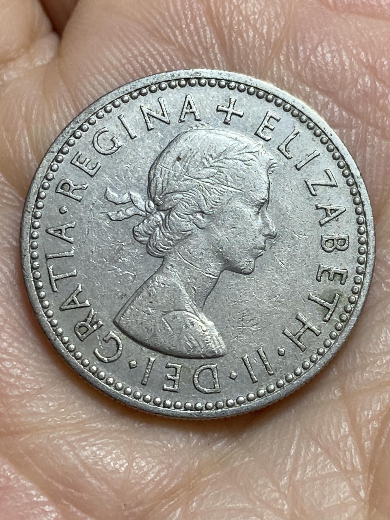 2025年第一百一十五场(总第一百四十一场）外国好品散币(免佣金) 英国🇬🇧1962年1先令(伊丽莎白二世青年桂冠，苏格兰盾徽版，第二版)